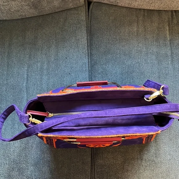 Her Universe Disney Aladdin Magic Carpet Purse - Picture 3 of 8